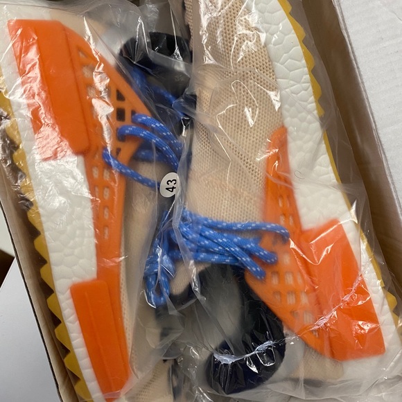 Pharrell Sneakers NMD breather size 9.5 MENS main image 5